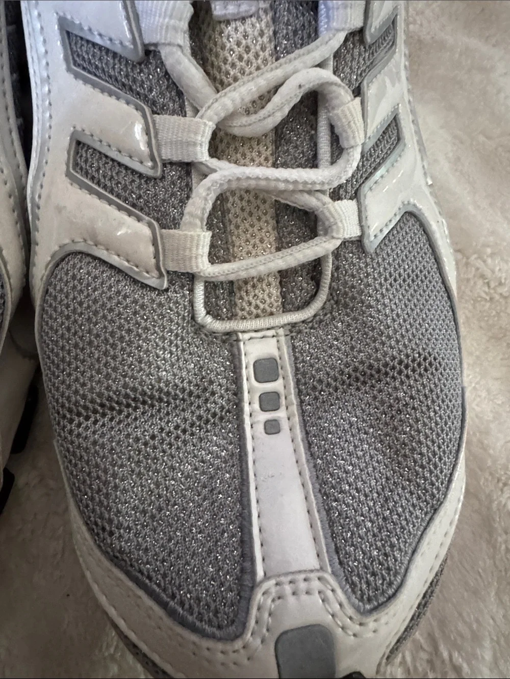 Woman’s Nike shox